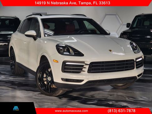 Used 2020 Porsche Cayenne S AWD/4WD image 2