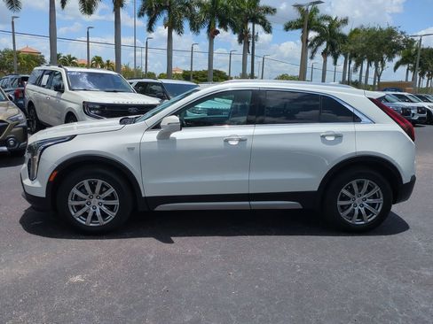Used 2023 Cadillac XT4 Premium Luxury w/ Driver Assist Package FWD image 7