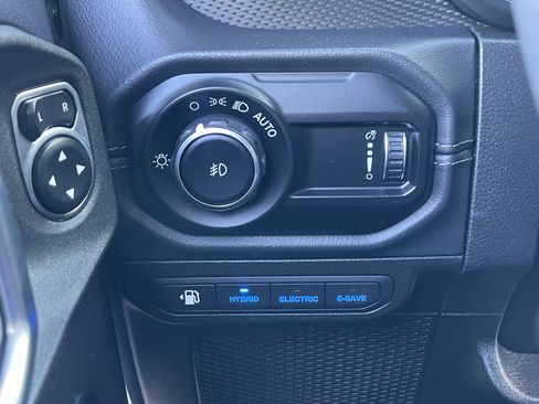 Used 2024 Jeep Wrangler Unlimited Rubicon 4xe AWD/4WD image 37