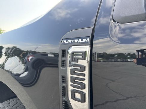Used 2024 Ford F250 Platinum AWD/4WD image 7