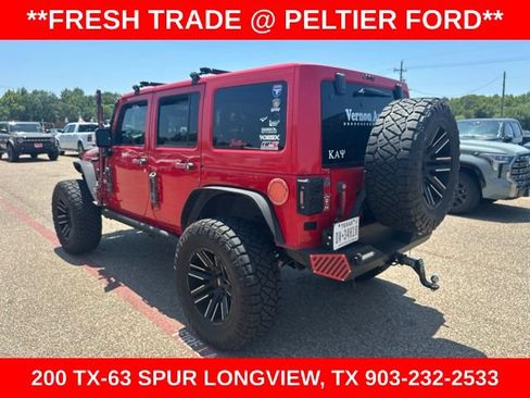 Used 2015 Jeep Wrangler Unlimited Sahara AWD/4WD image 18