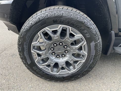 New 2026 GMC Hummer EV 4x4 Crew Cab image 67