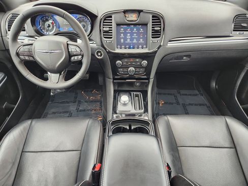 Used 2023 Chrysler 300 S w/ Comfort Group RWD image 26