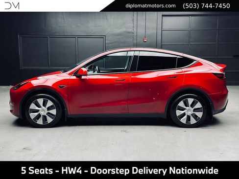 Used 2023 Tesla Model Y Long Range AWD/4WD image 4