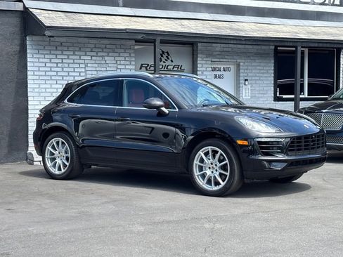 Used 2017 Porsche Macan S AWD/4WD image 12