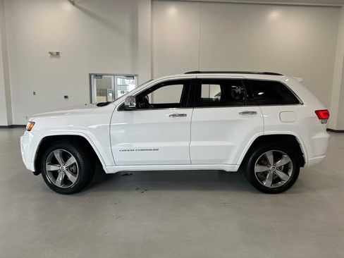 Used 2014 Jeep Grand Cherokee Overland AWD/4WD image 8