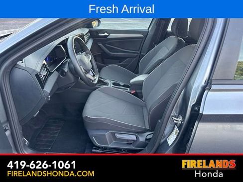 Used 2025 Volkswagen Jetta Sport FWD image 14