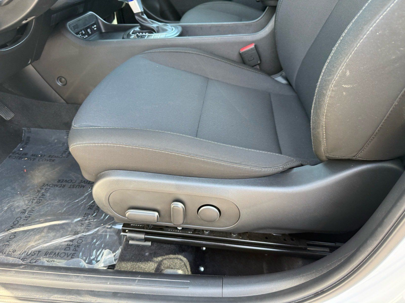 Used 2025 Hyundai Kona SEL AWD/4WD image 14