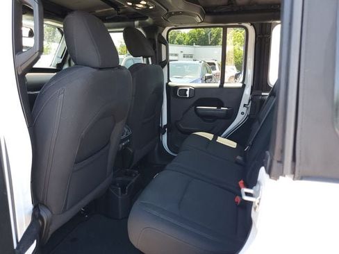Used 2022 Jeep Wrangler Unlimited Sport AWD/4WD image 13
