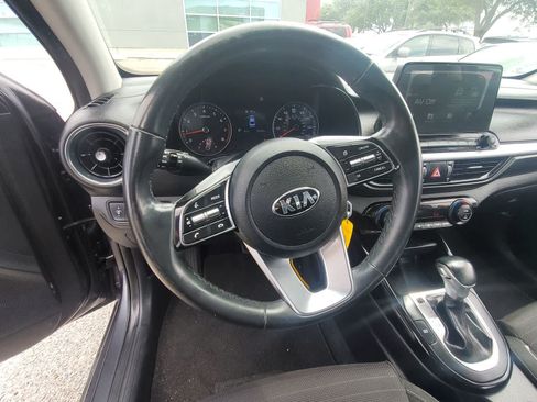 Used 2019 Kia Forte S w/ S Premium Package FWD image 14