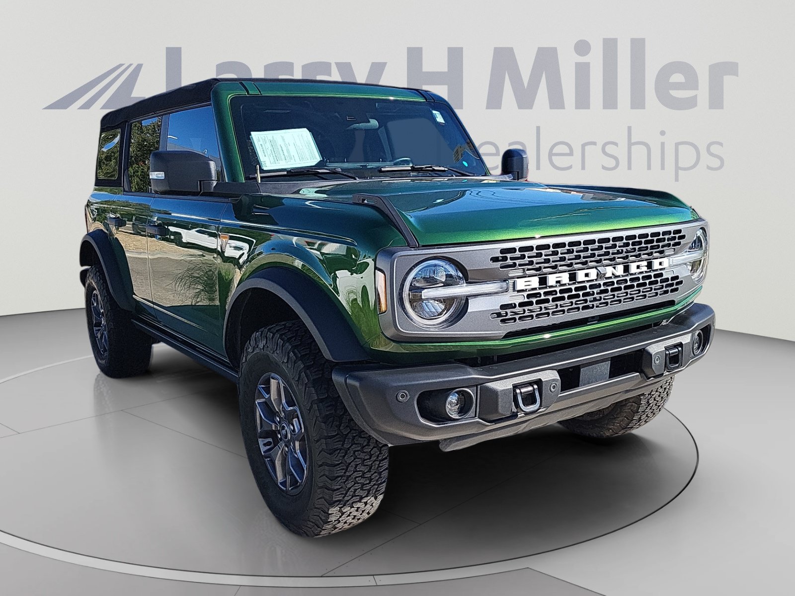 Used 2025 Ford Bronco Badlands AWD/4WD image 7