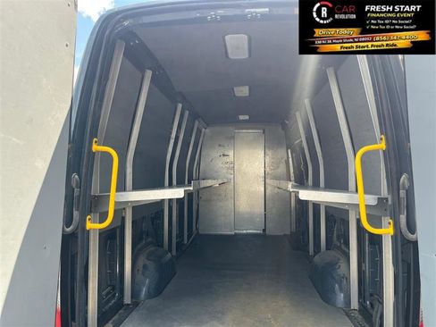 Used 2019 Mercedes-Benz Sprinter 170 image 11