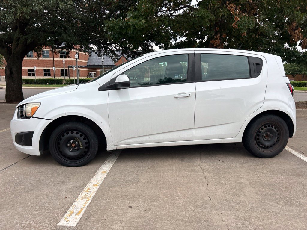Used 2014 Chevrolet Sonic LS FWD image 7