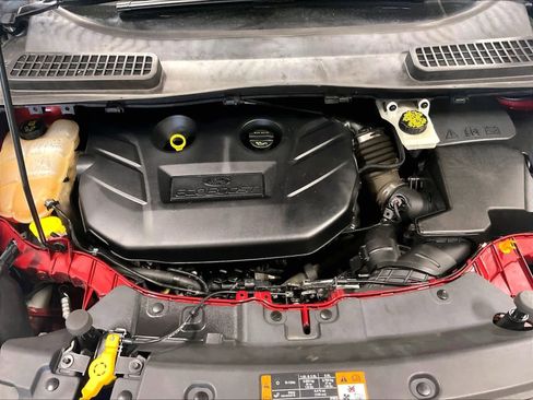 Used 2016 Ford Escape SE w/ SE Chrome Package image 33