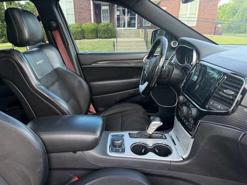 Used 2019 Jeep Grand Cherokee SRT AWD/4WD image 35