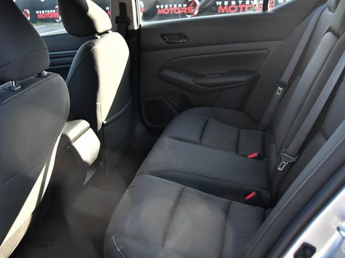 Used 2024 Nissan Altima 2.5 SV image 32