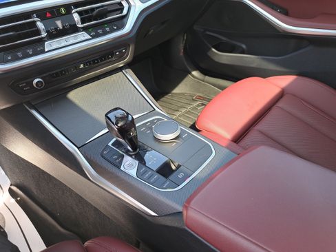 Used 2022 BMW 330i Sedan w/ M Sport Package RWD image 23
