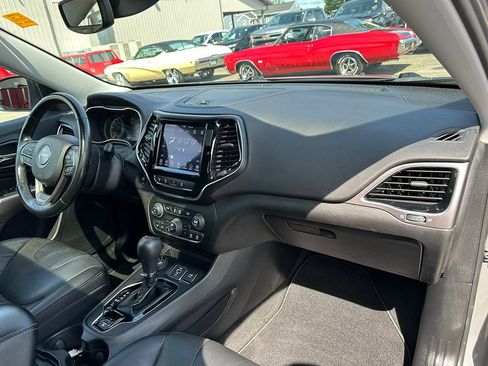 Used 2021 Jeep Cherokee Limited AWD/4WD image 28