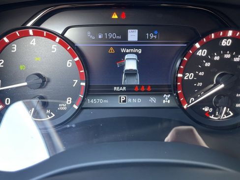 Used 2024 Nissan Frontier PRO-4X w/ Technology Package image 20