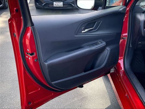 Used 2024 Toyota Prius Prime image 25