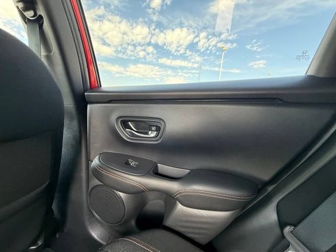 Used 2024 Honda HR-V Sport image 17