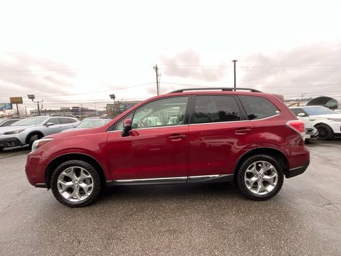 Used 2018 Subaru Forester 2.5i Touring w/ Popular Package #3B image 5