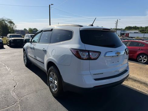 Used 2017 Chevrolet Traverse LS image 5