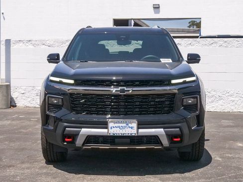 New 2026 Chevrolet Traverse Z71 w/ Driver Confidence Package AWD/4WD image 2