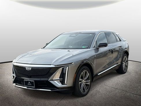 New 2026 Cadillac Lyriq Luxury RWD image 5