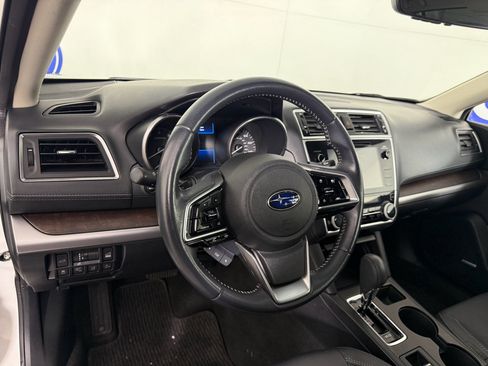 Used 2019 Subaru Outback 2.5i Limited w/ Popular Package #2 image 17