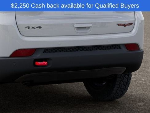 New 2026 Jeep Compass Trailhawk w/ Sun, Sound & Navigation Group AWD/4WD image 14