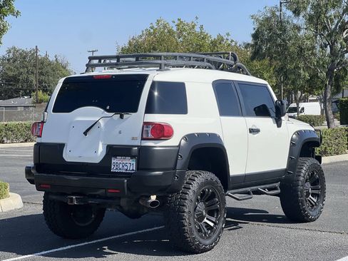 Used 2008 Toyota FJ Cruiser 4WD image 5