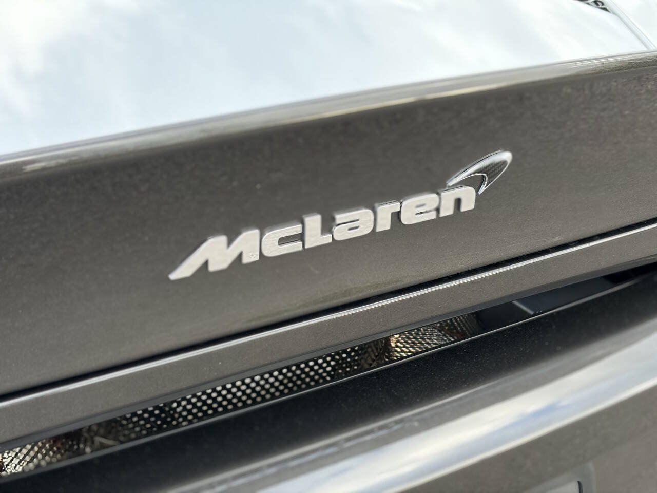 Used 2017 McLaren 570S RWD image 18