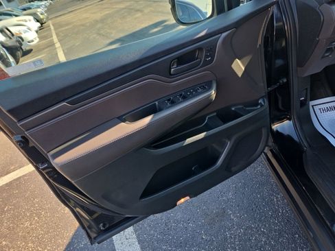 Used 2018 Honda Odyssey EX-L image 13