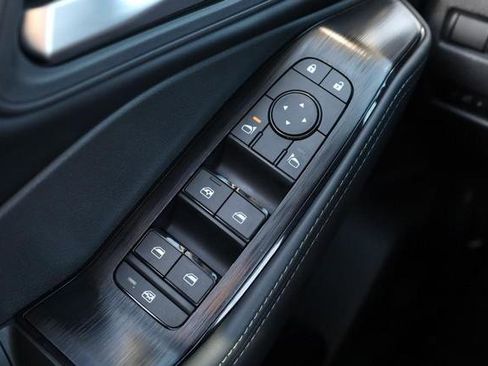 New 2026 Nissan Rogue SV FWD image 19