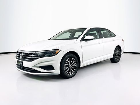 Used 2021 Volkswagen Jetta FWD image 3