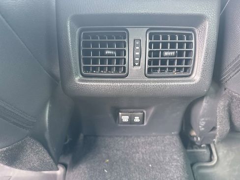 Used 2025 Toyota Camry XLE image 13