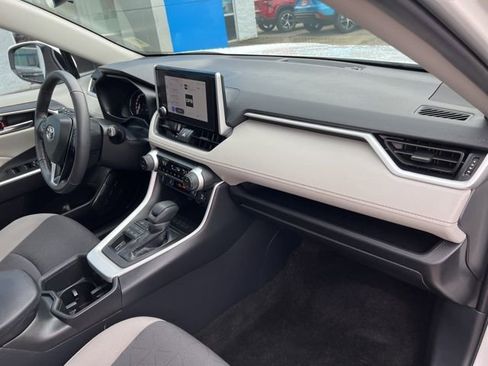 Used 2024 Toyota RAV4 XLE image 58