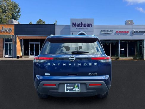 Used 2024 Nissan Pathfinder SV AWD/4WD image 5