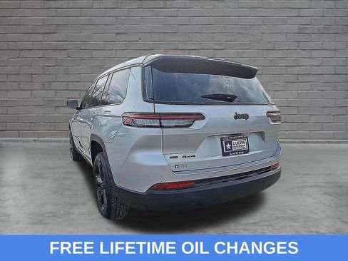 Certified 2021 Jeep Grand Cherokee L Laredo AWD/4WD image 11