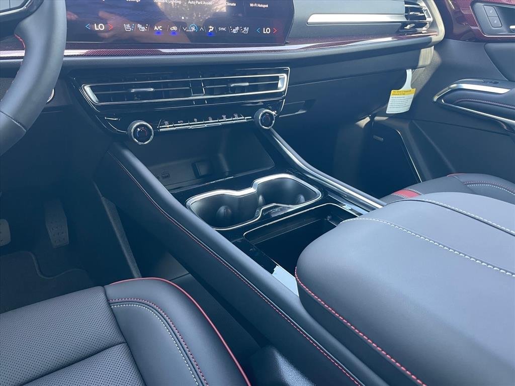 New 2027 Chevrolet Traverse RS FWD image 18