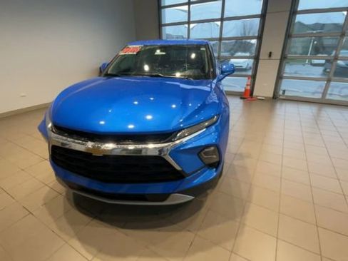 Used 2025 Chevrolet Blazer LT FWD image 5