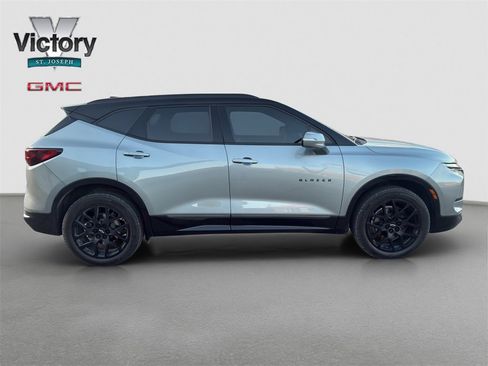 Used 2024 Chevrolet Blazer RS w/ Driver Confidence II Package image 16