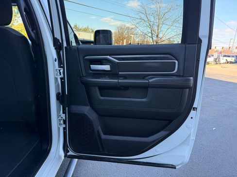 Used 2024 RAM 3500 SLT w/ Quick Order Package 2YG SLT image 32