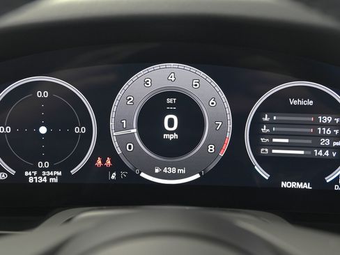 Used 2025 Porsche 911 Carrera image 33