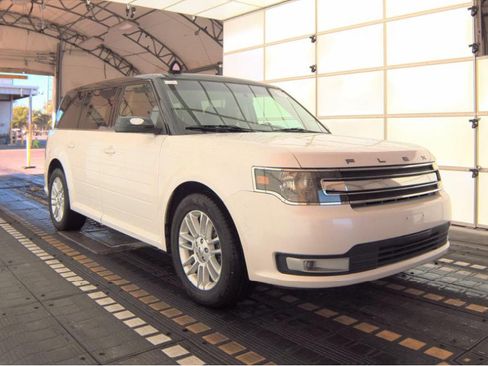 Used 2013 Ford Flex SEL image 4