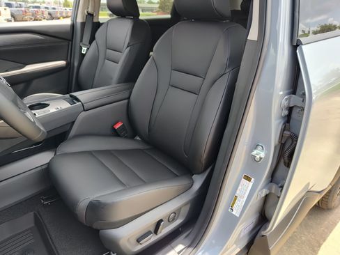 New 2026 Nissan Rogue Dark Armor FWD image 7