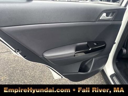 Used 2021 Kia Sportage S w/ S AWD Premium Package image 15