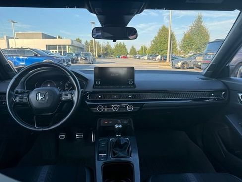 Used 2024 Honda Civic Sport image 2