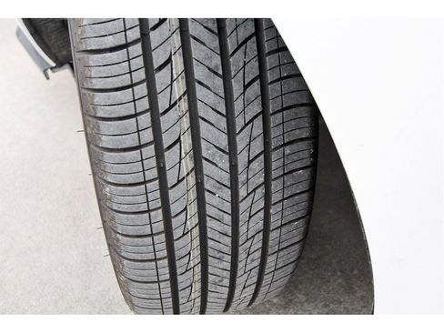 Used 2023 Toyota Sienna XSE image 28